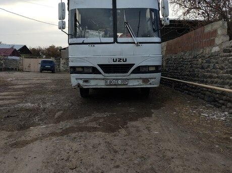 Isuzu MD 22 B 1998
