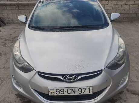 Hyundai Elantra 2012