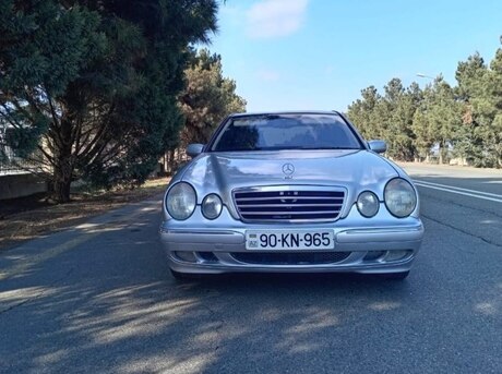 Mercedes E 220 d 2000