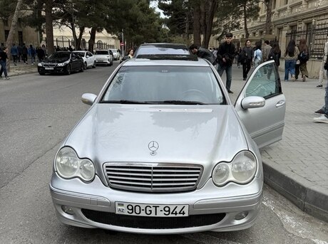 Mercedes C 240 2005