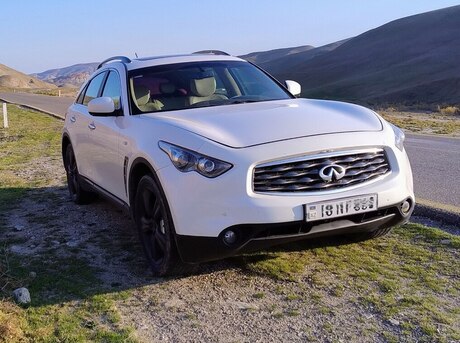Infiniti FX35