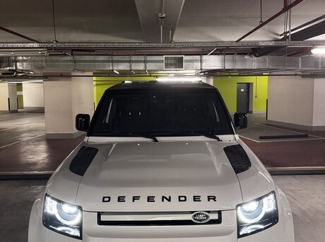 Land Rover Defender 2020