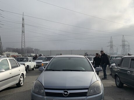 Opel Astra 2005