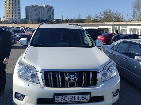 Toyota Land Cruiser Prado 2013