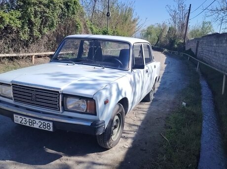LADA (VAZ) 2107 2001