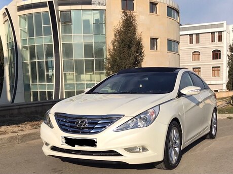 Hyundai Sonata 2010