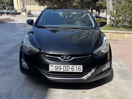 Hyundai Elantra 2013