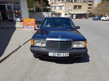 Mercedes 190 1990