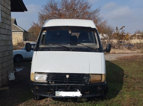 GAZ 2705 2001
