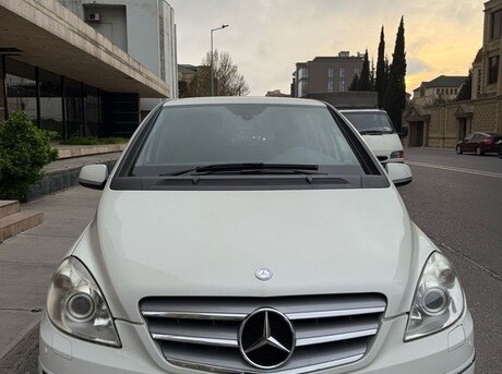 Mercedes B 180 2010