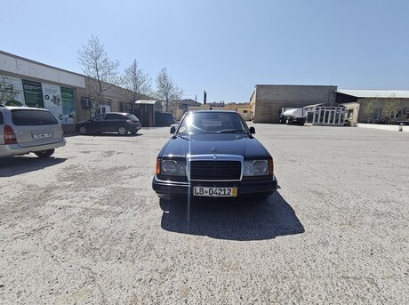 Mercedes E 200 d 1989