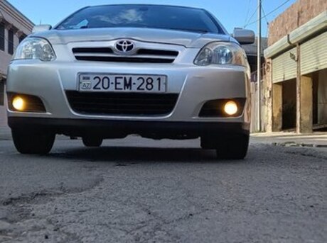 Toyota Corolla 2005