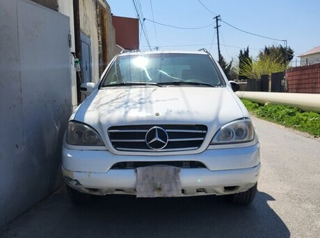 Mercedes ML 320 4MATIC 1998