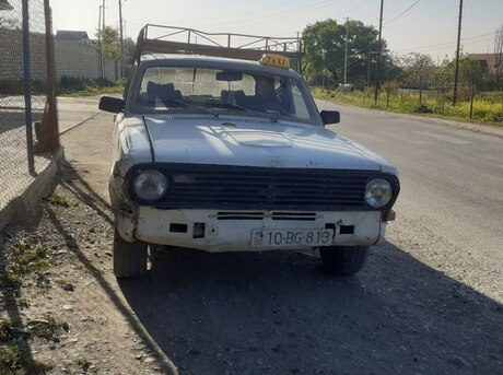 GAZ 24-10 1987