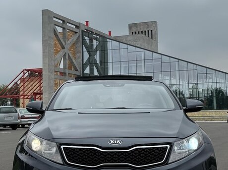 Kia K5 2011