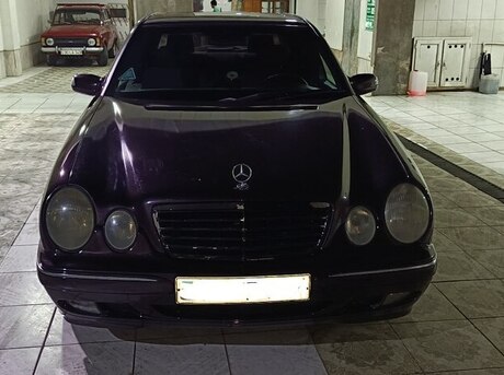 Mercedes E 270 2001
