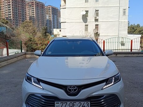 Toyota Camry 2018