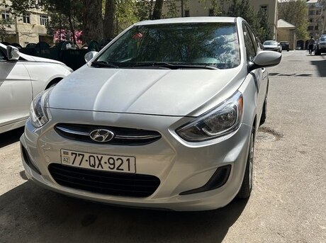 Hyundai Accent 2015