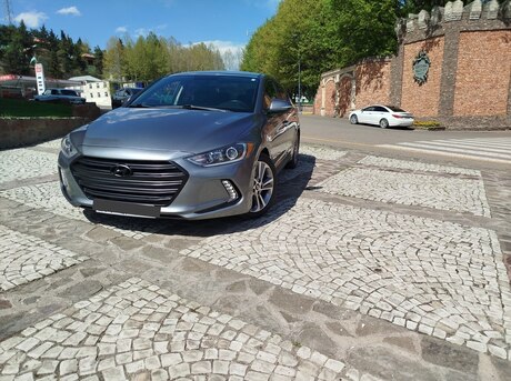 Hyundai Elantra 2017