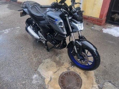 Yamaha FZ-S FI Deluxe