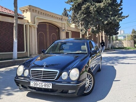 Mercedes E 240 2001