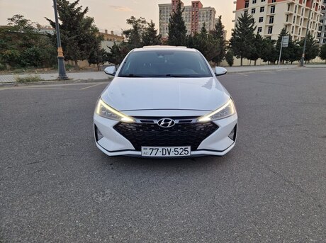 Hyundai Elantra 2018