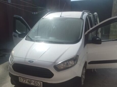Ford Courier 2015