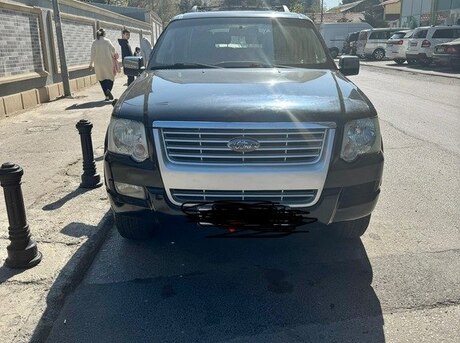 Ford Explorer 2010