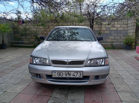 Nissan Primera 1999