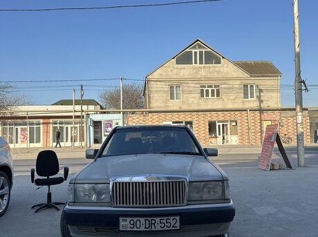 Mercedes 190 1987