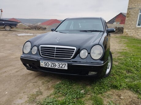 Mercedes E 270 2000