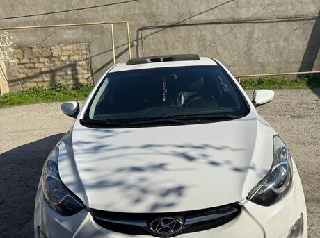 Hyundai Elantra 2011