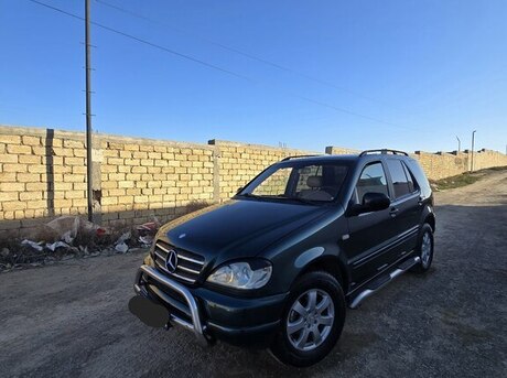 Mercedes ML 270 4MATIC 2000