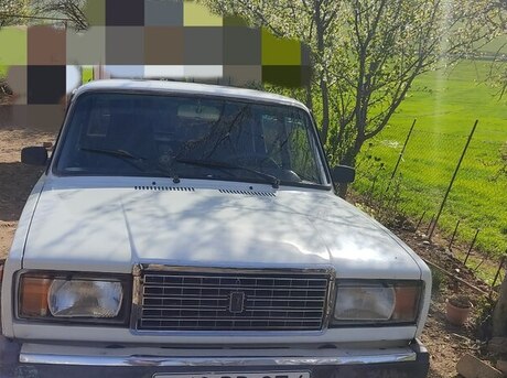 LADA (VAZ) 2107 2000