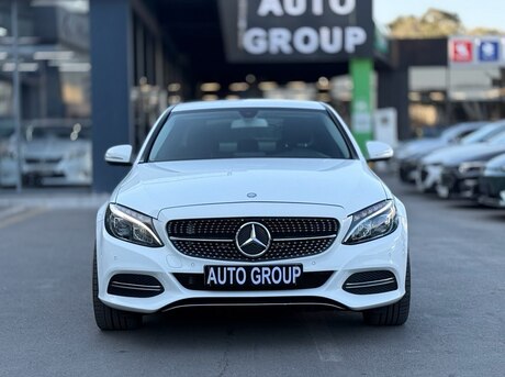 Mercedes C 300