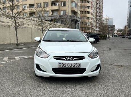 Hyundai Accent 2012