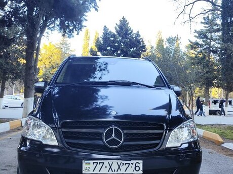 Mercedes Viano 2010