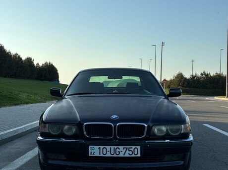 BMW 750 1996