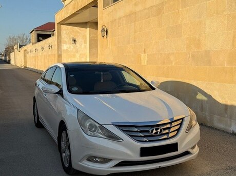 Hyundai Sonata 2010