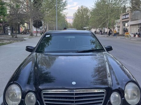 Mercedes E 220 d 2000