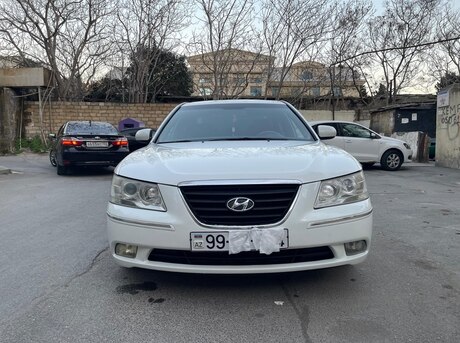 Hyundai Sonata 2009