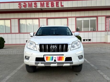 Toyota Land Cruiser Prado 2013