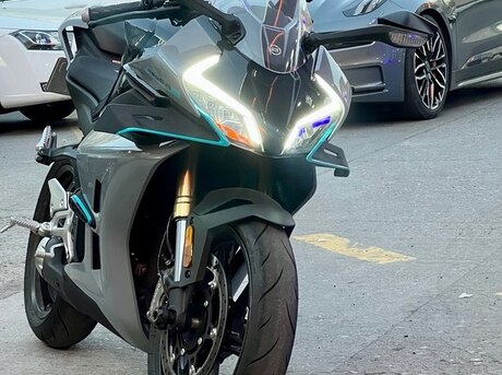 CFMOTO 450 SR-S