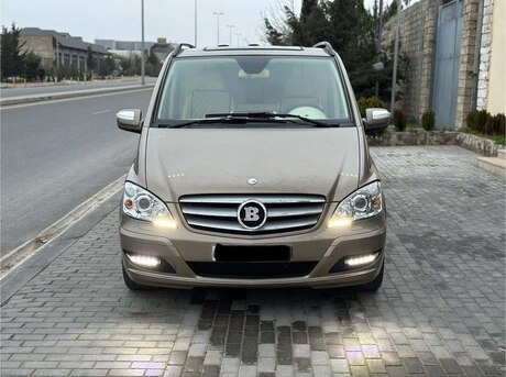 Mercedes Viano