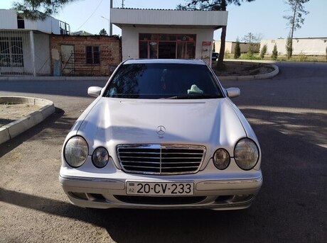 Mercedes E 240 2000