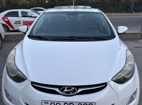 Hyundai Elantra 2012