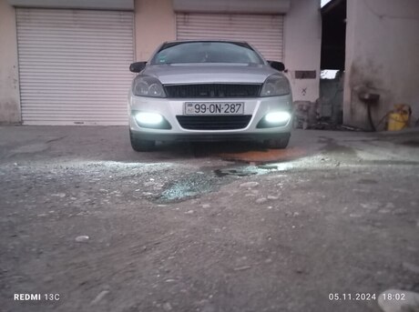 Opel Astra 2006
