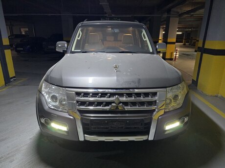 Mitsubishi Pajero 2019