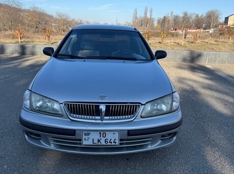 Nissan Sunny 2003