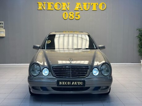 Mercedes E 240 2000